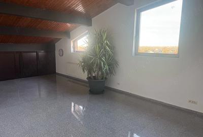 Apartament cu 3 camere decomandat în Străulești - 1