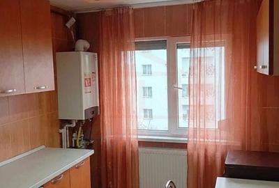 Apartament cu 2 camere semidecomandat, mobilat în Micro 40 - 1