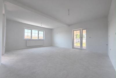 Duplex cu 3 camere cu Teren 463 Mp în Șag