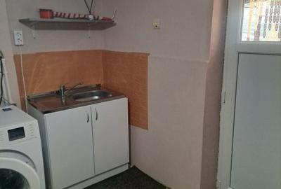 Apartament cu 2 camere decomandat în Exterior Vest