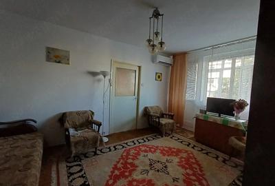 Apartament cu 2 camere semidecomandat în 1 Mai
