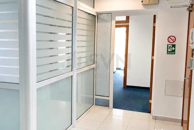 Spațiu comercial, de 242 mp, în Central - 9