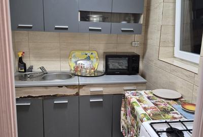 Apartament cu 4 camere decomandat în Pantelimon