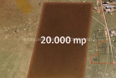 Teren de 20000 mp, în Central