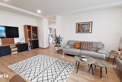 Apartament cu 5 camere decomandat, mobilat în Tractorul - 2