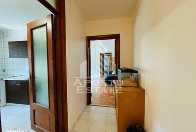 Apartament cu 3 camere decomandat în Micălaca