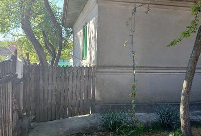 Casă cu Teren 800 Mp în Central - 3