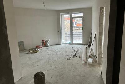 Apartament cu 2 camere semidecomandat în Florești - 1
