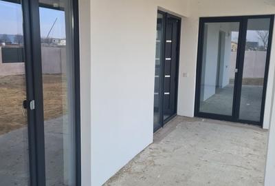 Casă cu 3 camere în Ghercești - 15