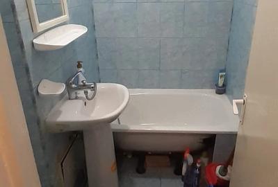 Garsonieră decomandată în Central