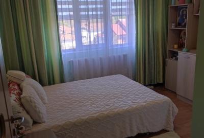 Apartament cu 2 camere decomandat, mobilat în Km 5