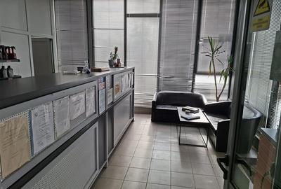 Spațiu comercial, de 200 mp, în Central