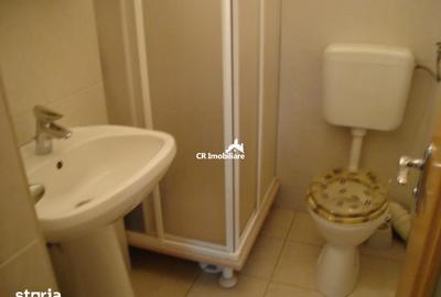 Apartament cu 4 camere decomandat în Centrul Civic
