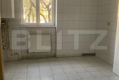 Apartament cu 3 camere decomandat în Calea București - 6