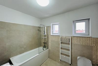 Apartament cu 4 camere în Sub Arini