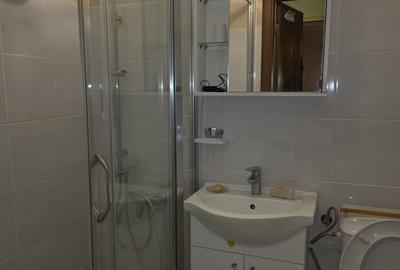 Apartament cu 3 camere decomandat în Central - 3