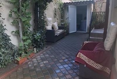 Casă cu 6 camere cu Teren 159 Mp în Andronache