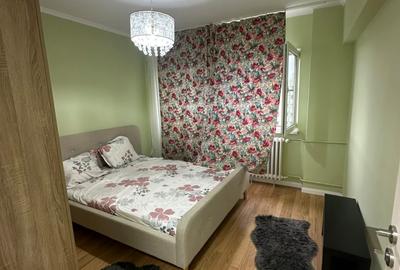 Apartament cu 3 camere decomandat, mobilat în Morarilor