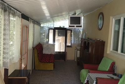 Casă cu 3 camere în Central