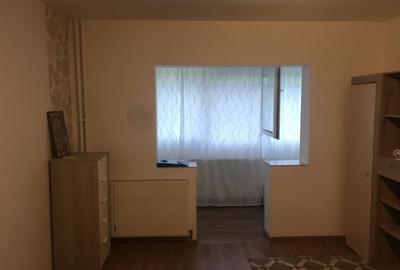 Apartament cu 2 camere decomandat în Drumul Carului