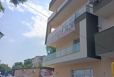 Apartament cu 2 camere decomandat în Rovine - 3