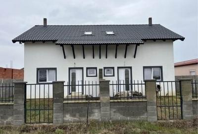 Casă cu 4 camere în Moșnița Veche - 3