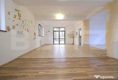 Casă cu 7 camere cu Teren 571 Mp în Central - 8