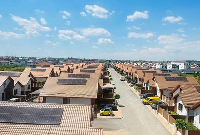Casă cu 4 camere cu Teren 295 Mp în Central - 9