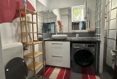 Apartament cu 2 camere semidecomandat în Vatra Luminoasă