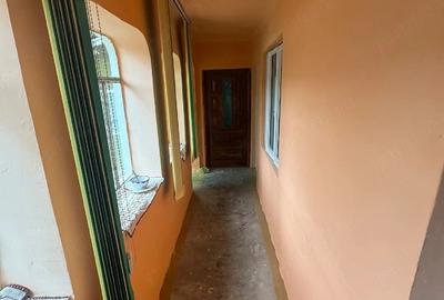 Casă cu Teren 700 Mp în Dealu Viei
