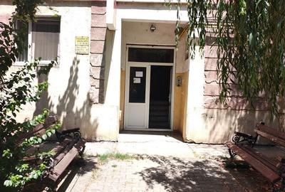 Apartament cu 3 camere decomandat în Exterior Vest - 8