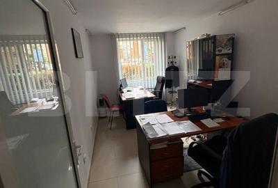 Spațiu comercial, de 85 mp, în 15 Noiembrie - 3