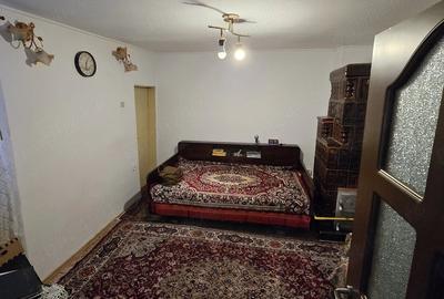 Casă cu 3 camere cu Teren 240 Mp în 23 August