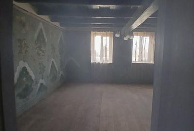 Casă cu 3 camere în Central
