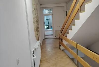 Casă cu 8 camere cu Canalizare în Dorobanți - 10