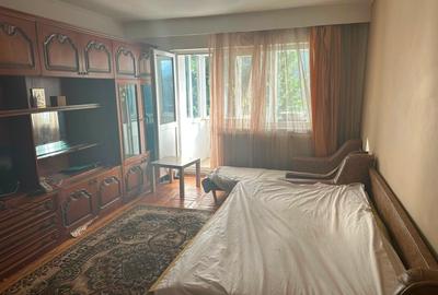 Apartament cu 2 camere decomandat în Războieni