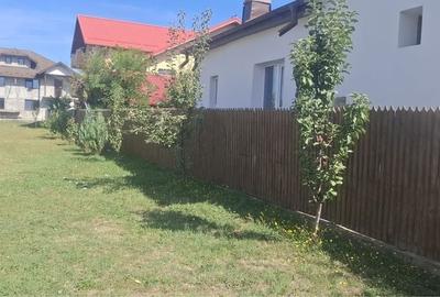 Casă cu 4 camere în Geamăna