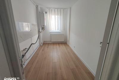 Apartament cu 4 camere în Central
