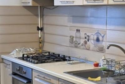 Apartament cu 3 camere decomandat, mobilat în Gară