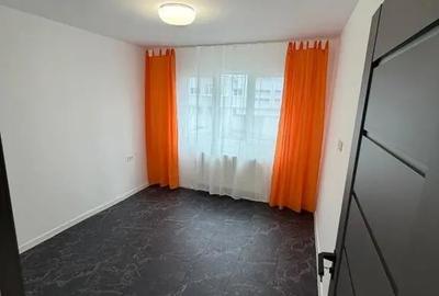 Apartament cu 4 camere decomandat în Militari