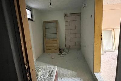 Casă cu 6 camere cu Teren 678 Mp în Central - 2