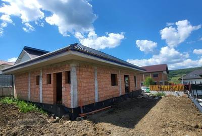 Casă cu 4 camere cu Teren 600 Mp în Chinteni