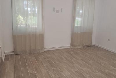 Spațiu comercial, de 37 mp, în Ultracentral - 8