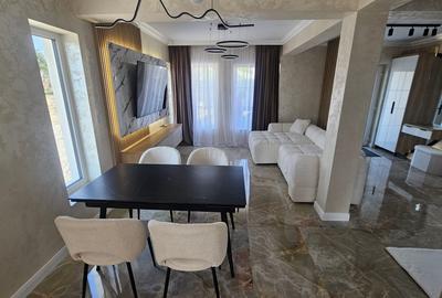 Casă individuală cu 4 camere cu Teren 300 Mp în Central