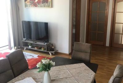 Apartament cu 3 camere semidecomandat în Central - 4