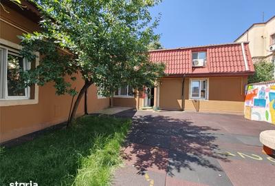 Casă cu 5 camere cu Teren 225 Mp în Moșilor