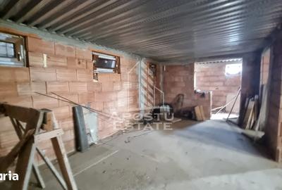 Casă cu 4 camere cu Teren 627 Mp în Giarmata