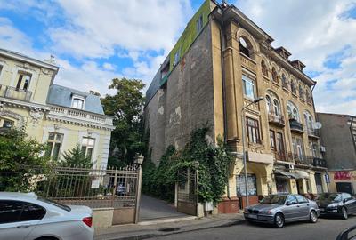 Apartament cu 4 camere decomandat în P-ța Rosetti - 7