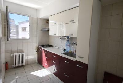 Apartament cu 3 camere, mobilat în Cișmigiu