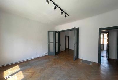Apartament cu 4 camere decomandat în Ultracentral